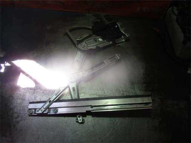 Foto 3ª: Elevalunas Eléctrico Delantero Derecho Opel Zafira 2.2 DTI (125CV) [Y22DTR]