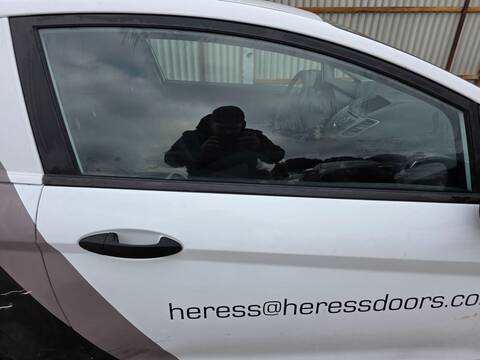 Luna Delantera Derecha Ford Fiesta XUJB