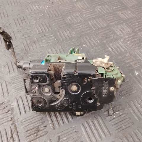 Foto 4ª: Cerradura Puerta Delantera Derecha Volkswagen Polo 0.1 3 PUERTAS (2005)