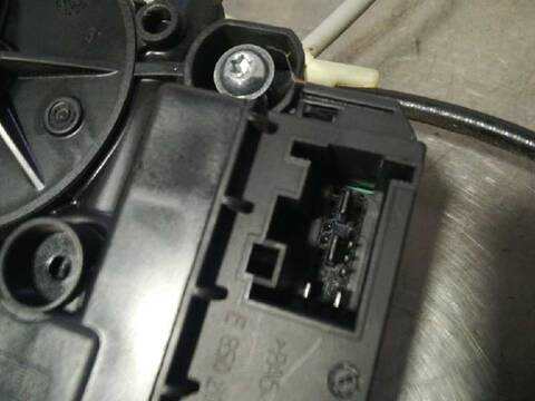 Foto 2ª: Elevalunas Manual Trasero Izquierdo Volkswagen Polo ADVANCE BLUEMOTION 75CV 55KW [CUSA] (2017)