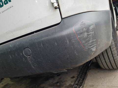 Foto 4ª: Paragolpes Trasero Volkswagen Caddy FURGON ECONOMY BLUEMOTION 102CV 75KW [CAYD] (2012)