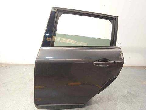 Puerta Trasera Izquierda Peugeot 2008 STYLE 110CV 81KW