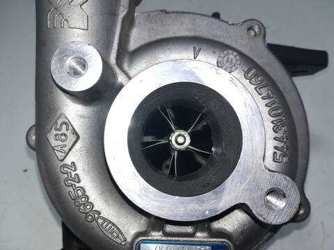 Foto 2ª: Turbocompresor Renault Scenic K9K836 (2011)