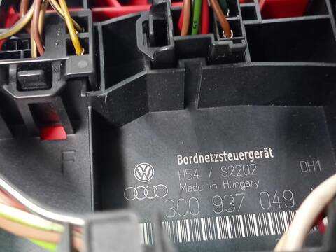 Foto 2ª: Caja Reles Fusibles Seat Altea FAMILY 105CV [BXE] (2006)