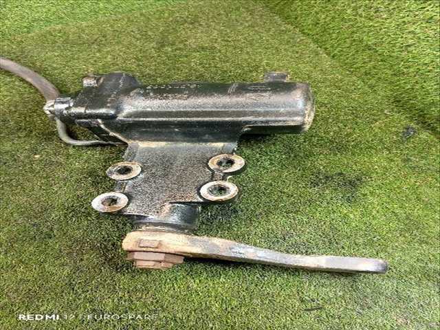 Foto 2ª: Caja Direccion Santana Anibal 2.8 TD MILITAR [8140.43P] (2004)