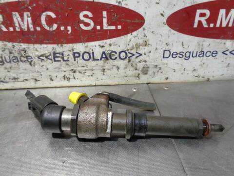 Foto 2ª: Inyectores Citroen C5 BERLINA (2003)