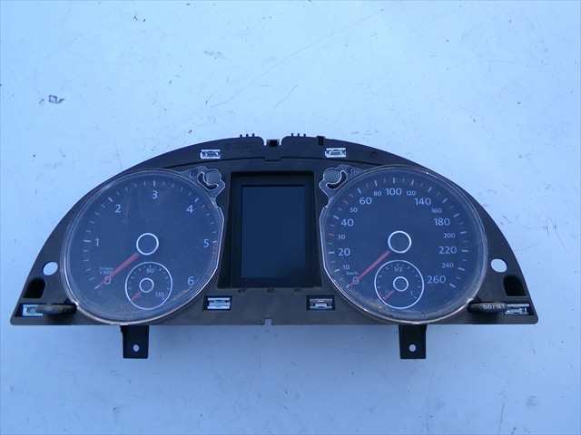 Cuadro de Instrumentos Volkswagen Passat 1.6 TDI 2010-2015