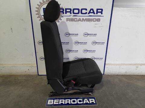 Foto 3ª: Asientos Traseros Toyota Verso 2.2 D-CAT 177CV [D/ 2AD-FHV] (2004)