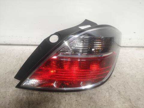 Piloto Trasero Derecho Opel Astra Z17DTR BERLINA