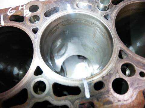 Bloque Motor Audi A4 143 CV 105KW