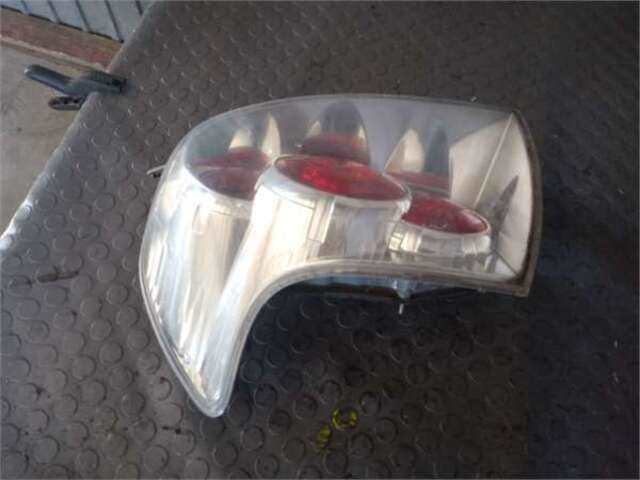 Foto 2ª: Piloto Trasero Izquierdo Toyota Corolla 2.2 D-4D SPORT [2.2 LTR. - 130 KW D-CAT] [2AD-FHV]