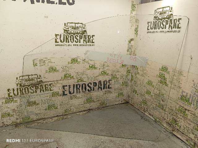 Foto 2ª: Luna Delantera Derecha Mercedes Vito 2.2 D CDI W639 [646980] (2010)