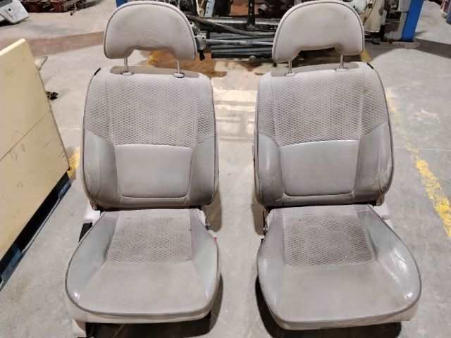 Asiento Delantero Derecho Nissan Patrol 3.0 D ZD30 GU3 3P BINDADO