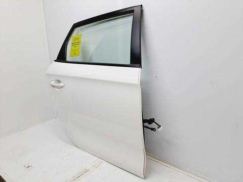 Foto 3ª: Puerta Trasera Derecha Kia Carens BASIC 116CV 85KW [D4FD] (2018)