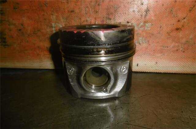 Foto 3ª: Despiece Motor Volkswagen Golf 1.6 ADVANCE BLUEMOTION [1.6 LTR. - 77 KW TDI DPF] [CAY]