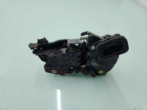 Cerradura Puerta Trasera Derecha Volkswagen Golf LIFE 116CV 85KW