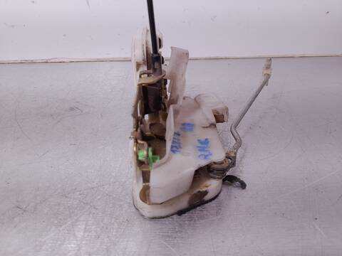 Foto 3ª: Cerradura Puerta Delantera Derecha Mitsubishi Outlander 2.0 2WD 136CV 100KW [4G63] (2003)