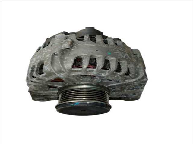 Foto 2ª: Alternador Renault Captur 1.5 DCI 110 (2013)