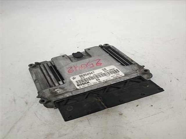 Foto 2ª: Centralita Motor ECU Chevrolet Captiva 2.0 VCDI LT [2.0 LTR. - 110 KW DIESEL CAT] [Z20S]