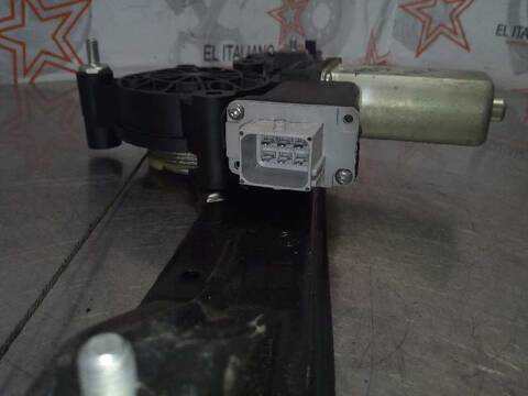 Foto 3ª: Elevalunas Eléctrico Delantero Derecho Fiat Bravo 1.6 16V MULTIJET EASY 77KW) 105CV [198A3000] (2008)