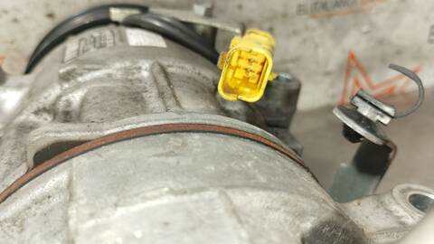 Foto 2ª: Compresor Aire Acondicionado Peugeot 208 ACTIVE PACK 102CV 75KW [YHT] (2023)