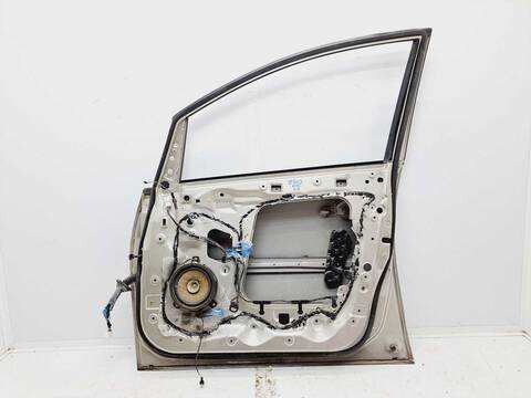 Foto 3ª: Puerta Delantera Derecha Mitsubishi Grandis 2.0 DI-D CAT 136CV 100KW [BSY] (2007)