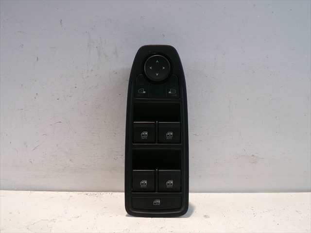 Botonera Elevalunas Dacia Duster 1.2 G 2024-