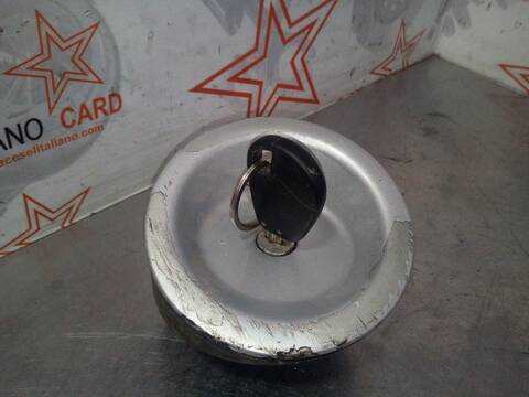 Foto 4ª: Tapa Exterior Combustible Citroen Berlingo 59CV 43KW (1996)