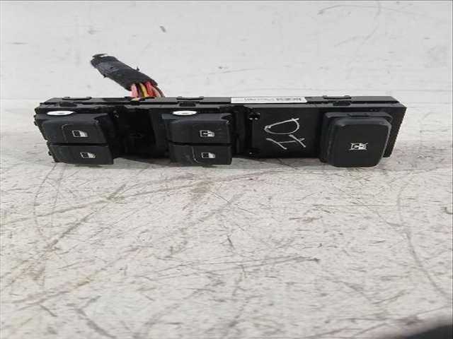 Botonera Elevalunas Kia Stonic 1.0 T-GDI 101CV