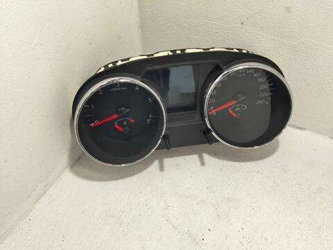 Cuadro de Instrumentos Nissan Qashqai 2.0 DCI TD CAT 150CV