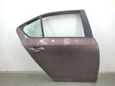Puerta Trasera Derecha Skoda Octavia 1.6 TDI 105CV 77KW