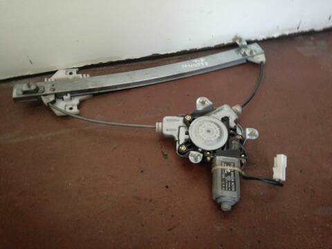 Elevalunas Manual Trasero Izquierdo Hyundai Matrix 3EA