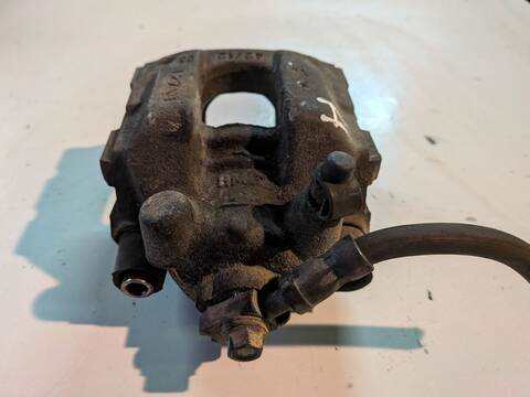 Foto 3ª: Pinza Freno Trasera Izquierdo Bmw X5 3.0 D 184CV 135KW E53) 306D1 (2001)