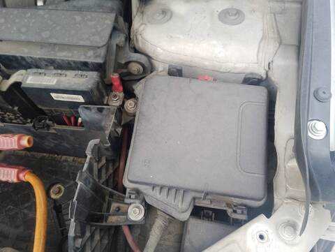 Foto 2ª: Caja Reles Fusibles Renault Megane D III BERLINA 5P DYNAMIQUE [H5F A4] (2013)