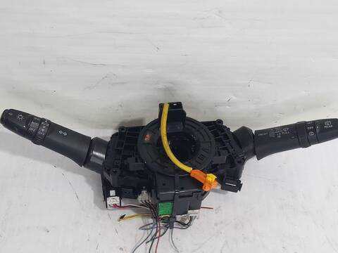 Foto 3ª: Mando Multifuncion Mitsubishi ASX MOTION 4WD 116CV [4N13] (2010)