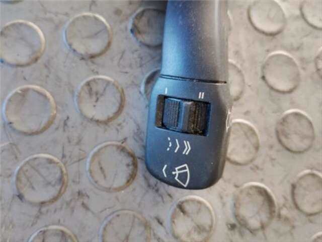 Foto 2ª: Mando Multifuncion Bmw Serie 5 518 2.5 523I [2.5 LTR. - 125 KW 24V CAT] [M52 B25 (25 6 S3)]