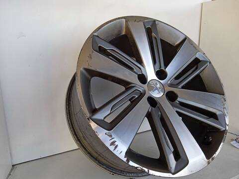 Foto 3ª: LLanta Aleacion Peugeot 3008 88CV 88KW [BH01] (2015)