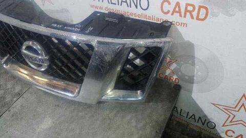 Foto 2ª: Rejilla Delantera Nissan Navara DOUBLE CAB SE 4X4 190CV 140KW [YD25] (2011)