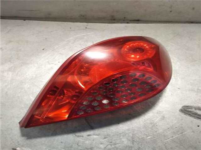 Foto 2ª: Piloto Trasero Derecho Peugeot 207 1.6 PREMIUM [1.6 LTR. - 88 KW 16V] [EP6]