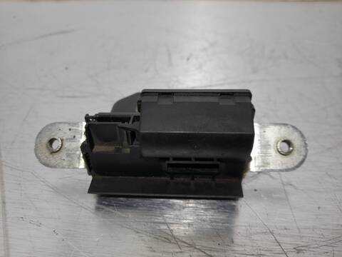 Foto 2ª: Cerradura Maletero Portón Opel Corsa 1.2 16V CAT Z 12 XEP - LB4) 80CV 59KW [Z12XEP] (2007)