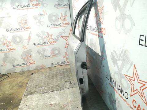 Foto 2ª: Puerta Trasera Derecha Bmw Serie 1 114 120D BERLINA 163CV 120KW [M47N204D4] (2004)