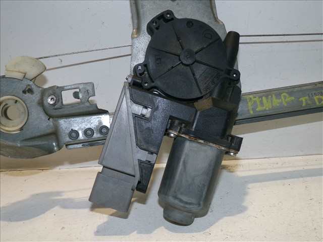 Foto 2ª: Elevalunas Eléctrico Trasero Derecho Peugeot 307 1.6 HDI 2005-2007 [9HZ] (2006)