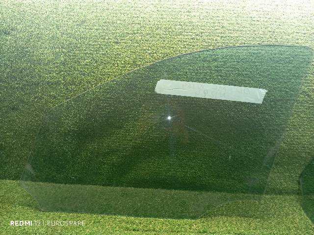 Foto 3ª: Luna Delantera Derecha Mercedes Clase ML 320 3.0 CDI 5P [642940] (2007)