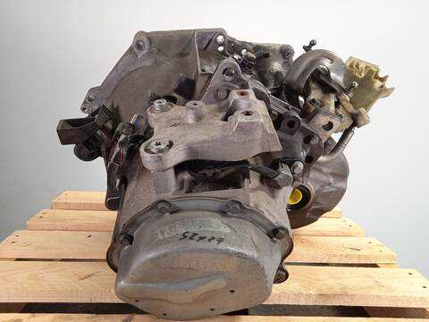 Foto 3ª: Caja Cambios Peugeot 2008 1.2 THP 110 - PURETECH 110 110CV 81KW [HN01] (2017)