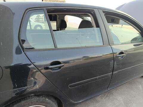 Puerta Trasera Derecha Volkswagen Golf BXE