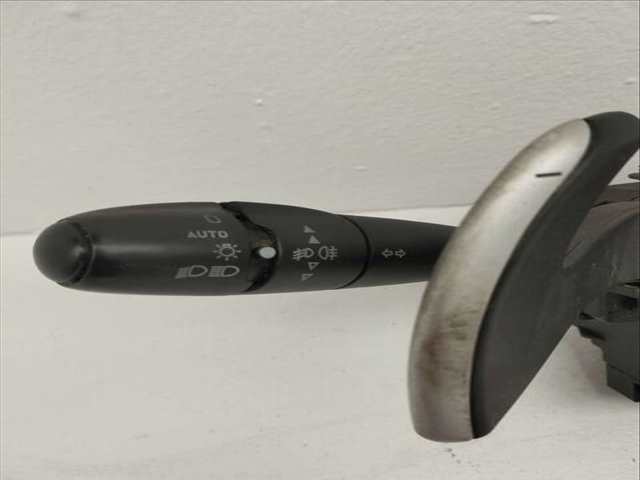 Foto 3ª: Mando Luces Citroen C2 COOL 68CV 50KW [8HZ] (2007)