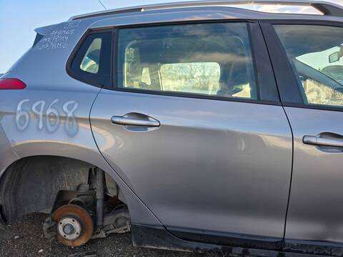 Puerta Trasera Derecha Peugeot 2008 HMZ