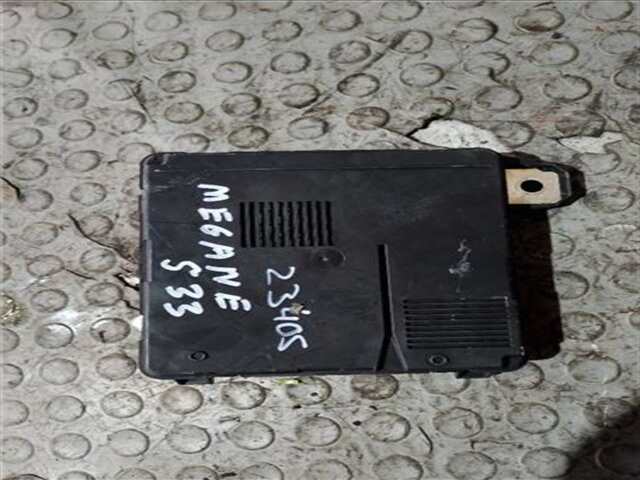 Foto 3ª: Caja Reles Fusibles Renault Megane 1.9 BUSINESS [1.9 LTR. - 96 KW DCI DIESEL FAP] II BERLINA 5P (10.2002-_) [F9Q E8]