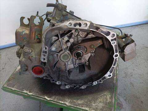 Foto 3ª: Caja Cambios Toyota Yaris 1.3 LUNA 87CV 64KW [2SZFE] (2005)