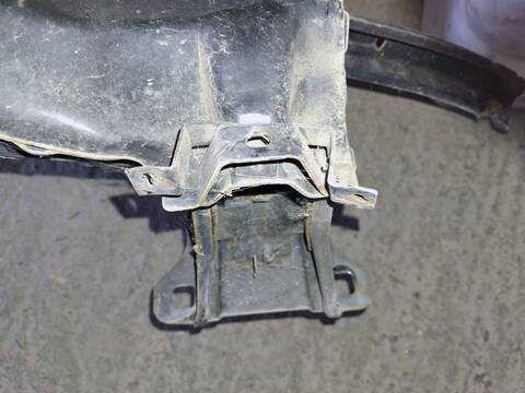 Foto 3ª: Refuerzo Paragolpes Delantero MG 6 618 I 116CV 85KW [F18A3] (1998)